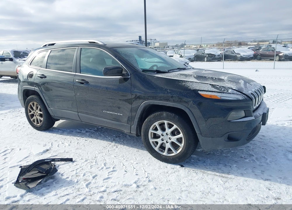 2017 JEEP CHEROKEE LATITUDE 4X4 VIN: 1C4PJMCB4HW605647