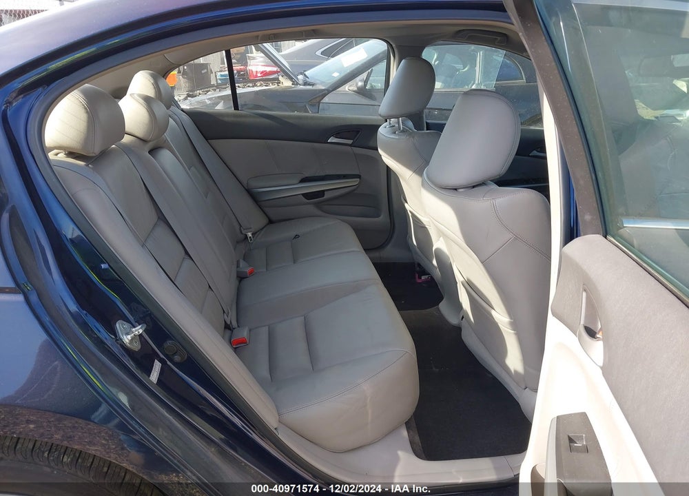 2009 HONDA ACCORD VIN: 1HGCP26889A141005