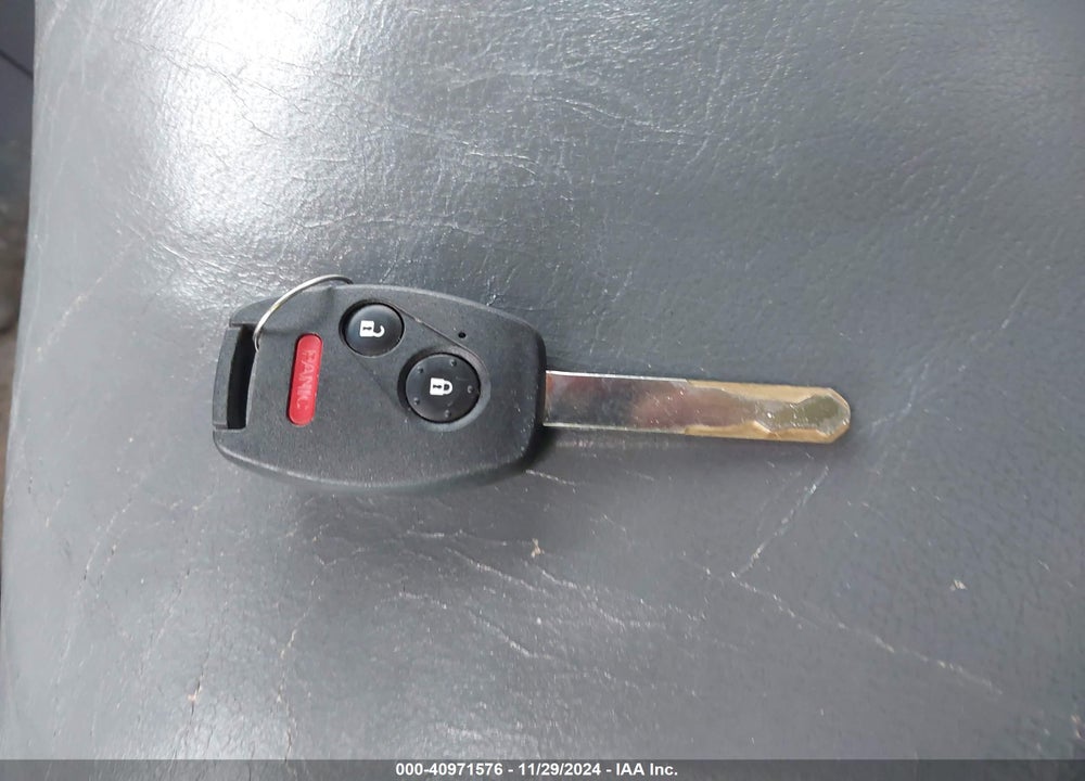 2005 HONDA ODYSSEY EX-L VIN: 5FNRL387X5B092731