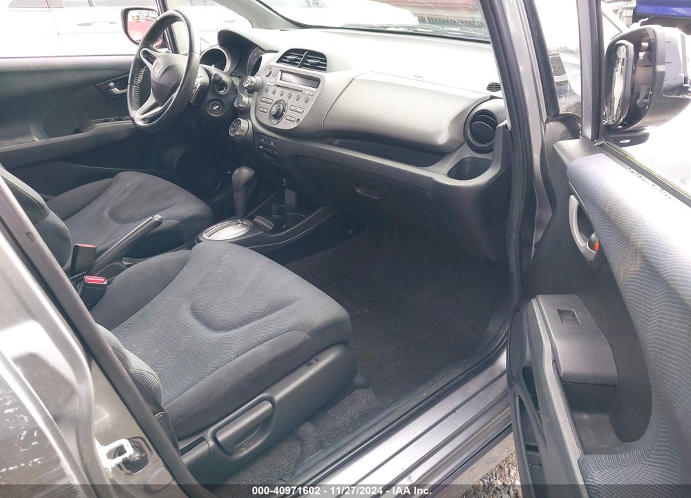 2009 HONDA FIT SPORT VIN: JHMGE88409S005009