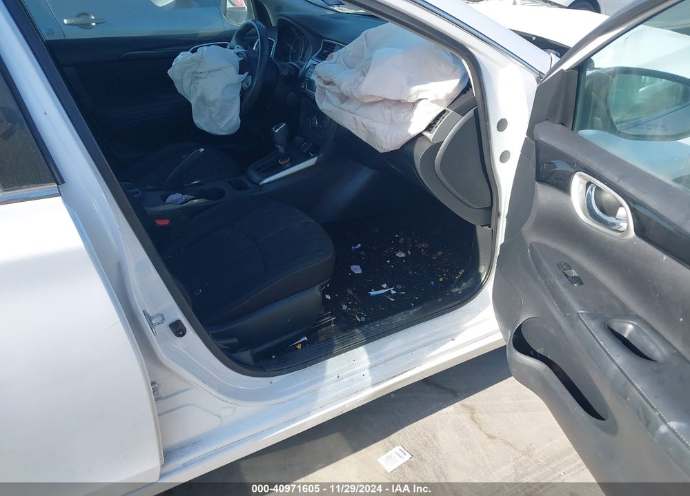 2018 NISSAN SENTRA VIN: 3N1AB7AP2JL657084