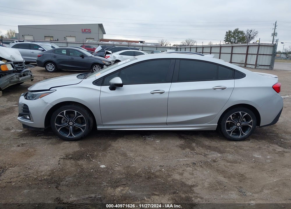 2019 CHEVROLET CRUZE LT VIN: 1G1BE5SM3K7102743