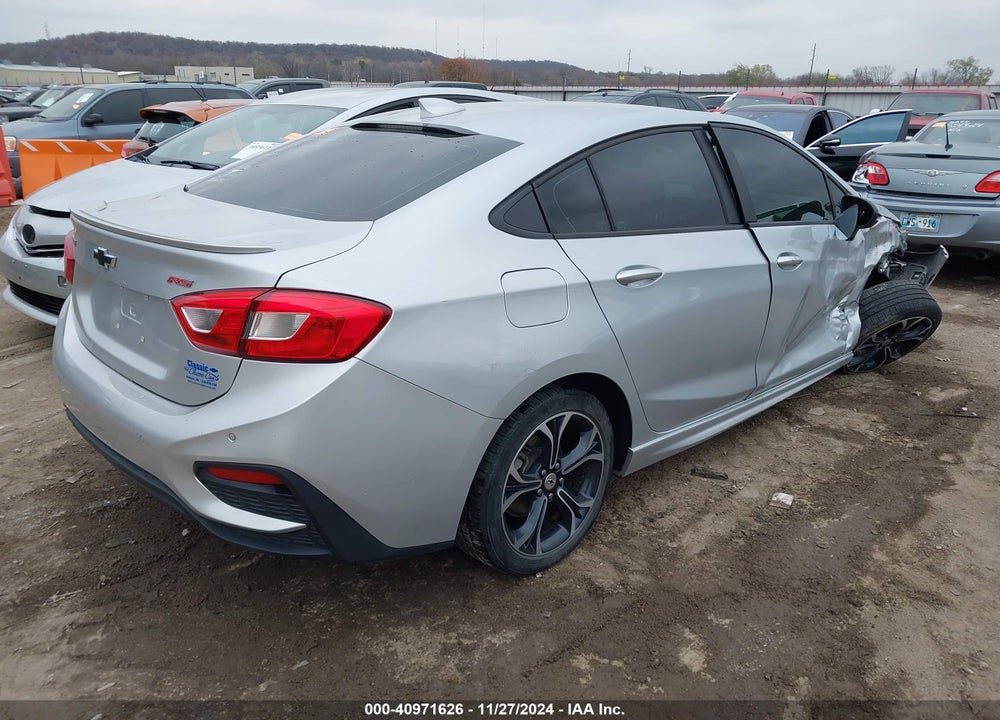 2019 CHEVROLET CRUZE LT VIN: 1G1BE5SM3K7102743