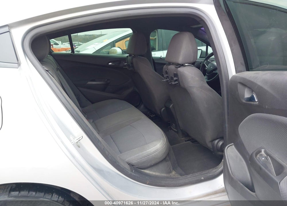 2019 CHEVROLET CRUZE LT VIN: 1G1BE5SM3K7102743