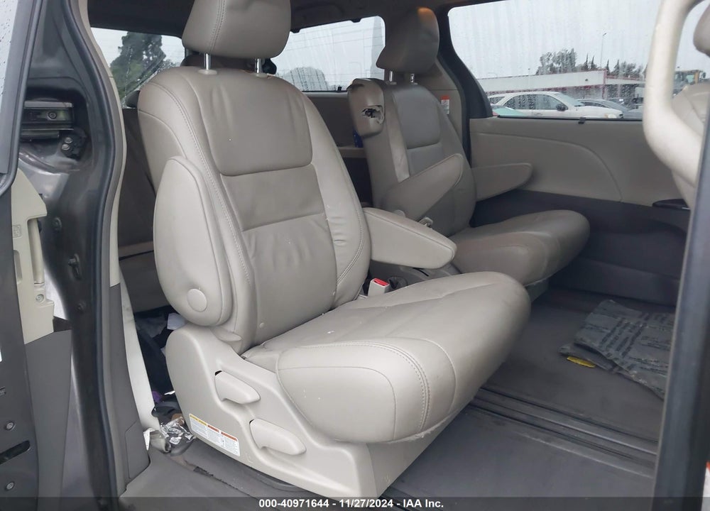 2015 TOYOTA SIENNA XLE LIMITED VIN: 5TDYK3DCXFS551660