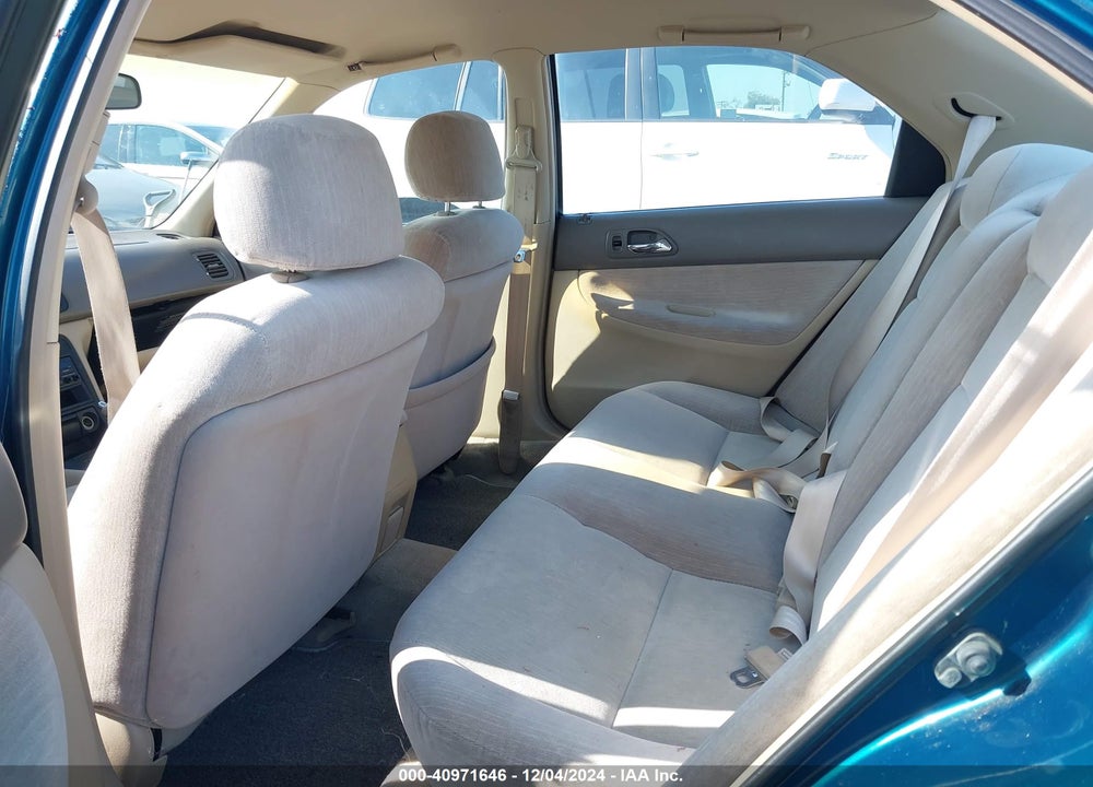 1994 HONDA ACCORD LX/EX VIN: 1HGCD5633RA094870