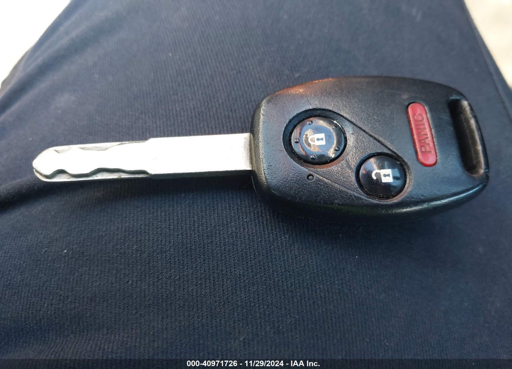 2010 HONDA FIT VIN: JHMGE8H43AC015533