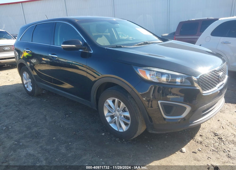2017 KIA SORENTO 2.4L L VIN: 5XYPG4A35HG288291