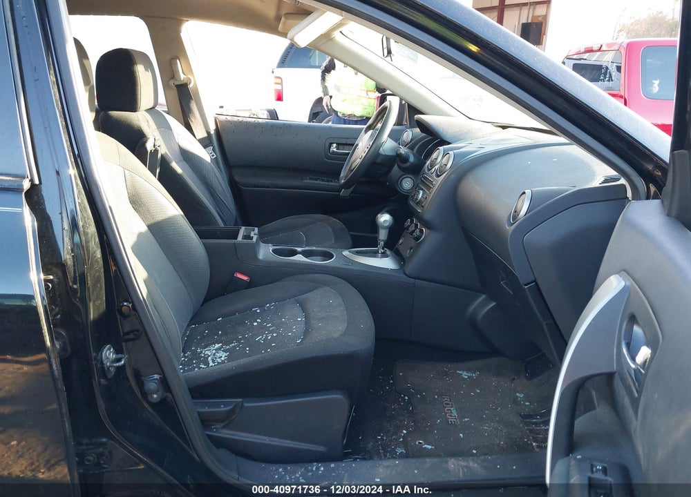2013 NISSAN ROGUE S VIN: JN8AS5MT3DW542085