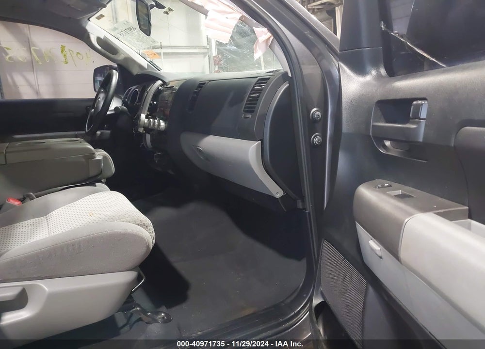 2012 TOYOTA TUNDRA GRADE 5.7L V8 VIN: 5TFEY5F19CX118197