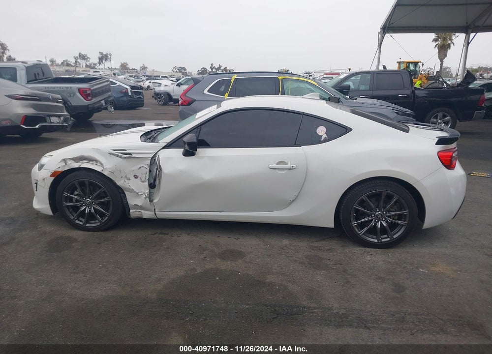 2017 TOYOTA 86 860 SPECIAL EDITION VIN: JF1ZNAA13H9707306