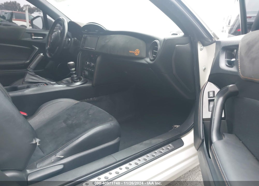 2017 TOYOTA 86 860 SPECIAL EDITION VIN: JF1ZNAA13H9707306