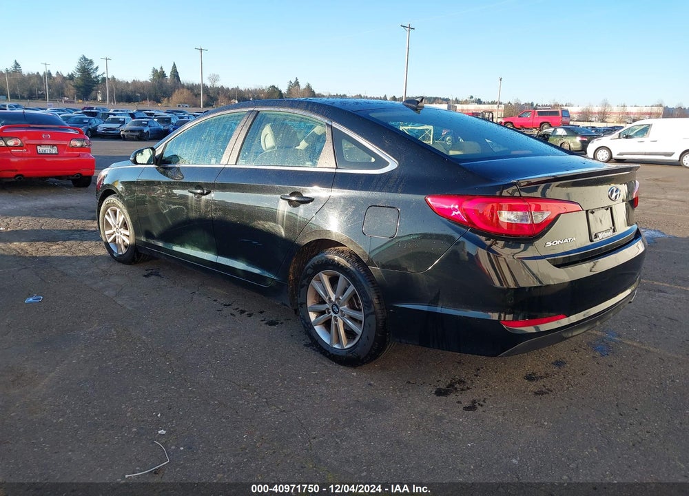 2015 HYUNDAI SONATA SE VIN: 5NPE24AF4FH004364