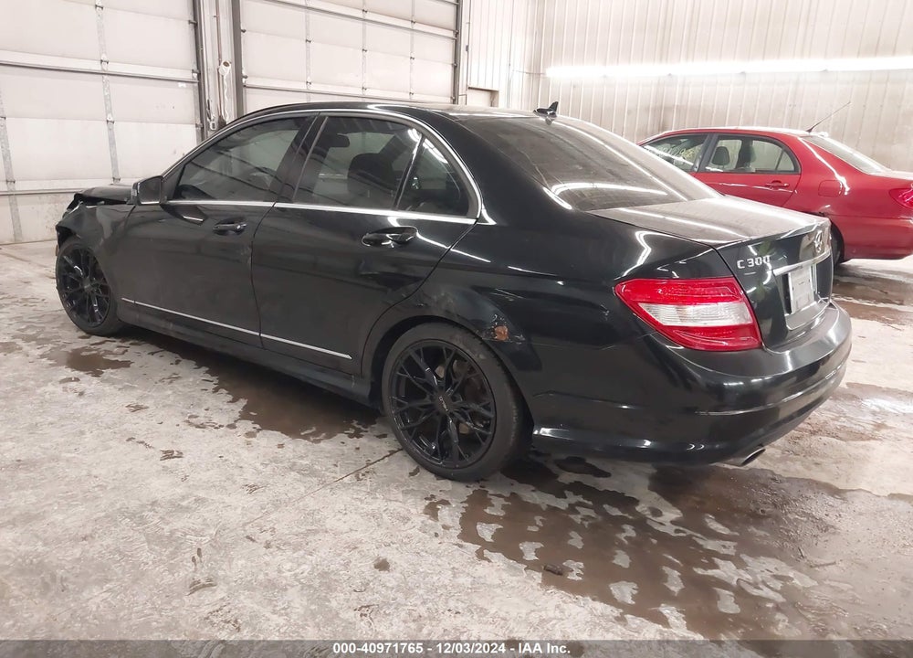 2010 MERCEDES-BENZ C 300 VIN: WDDGF8BB3AF469288