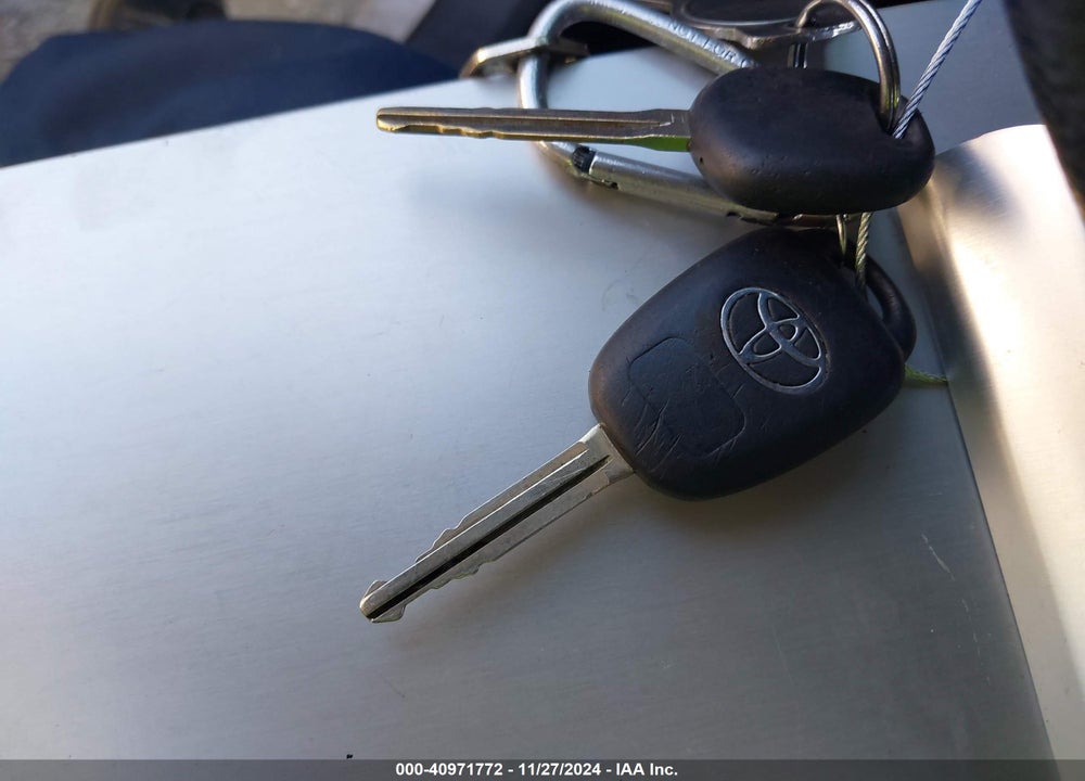 2014 TOYOTA COROLLA LE PLUS VIN: 5YFBURHEXEP116188