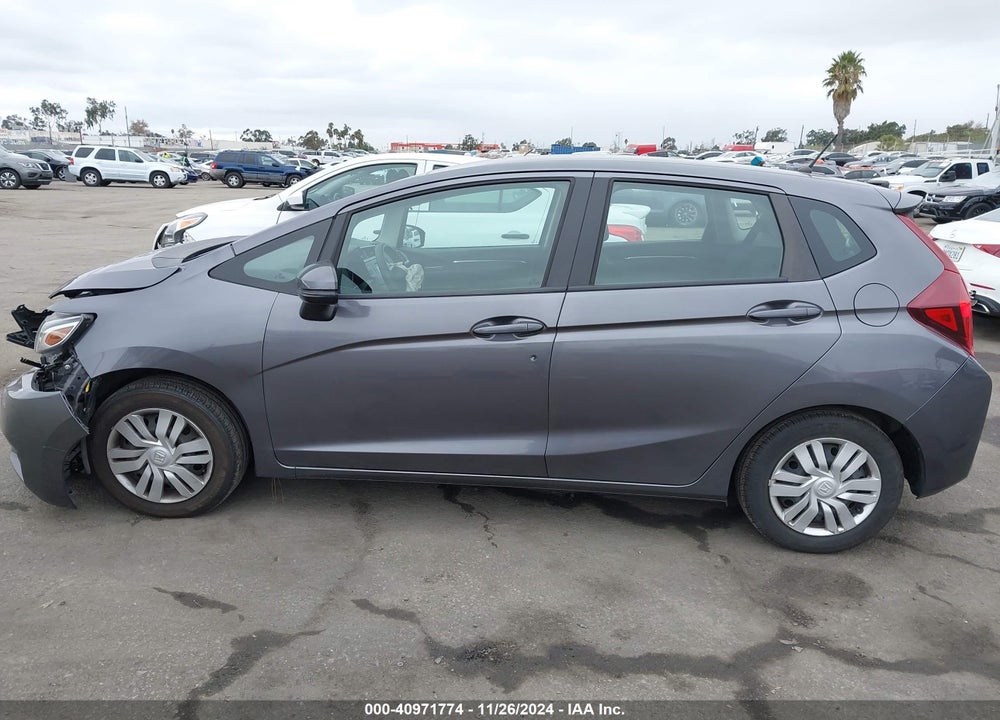 2015 HONDA FIT VIN: 3HGGK5H59FM784191