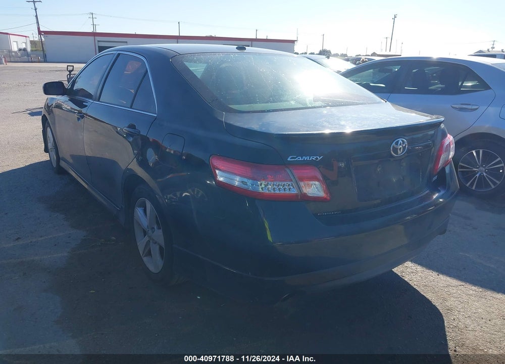 2011 TOYOTA CAMRY SE VIN: 4T1BF3EK4BU194042