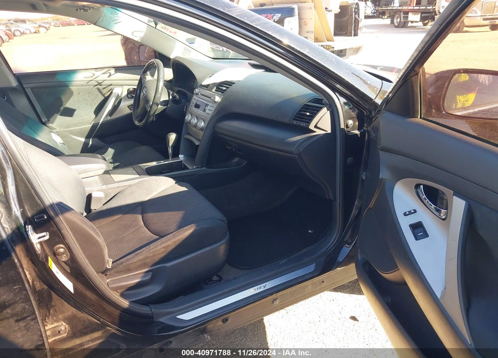 2011 TOYOTA CAMRY SE VIN: 4T1BF3EK4BU194042