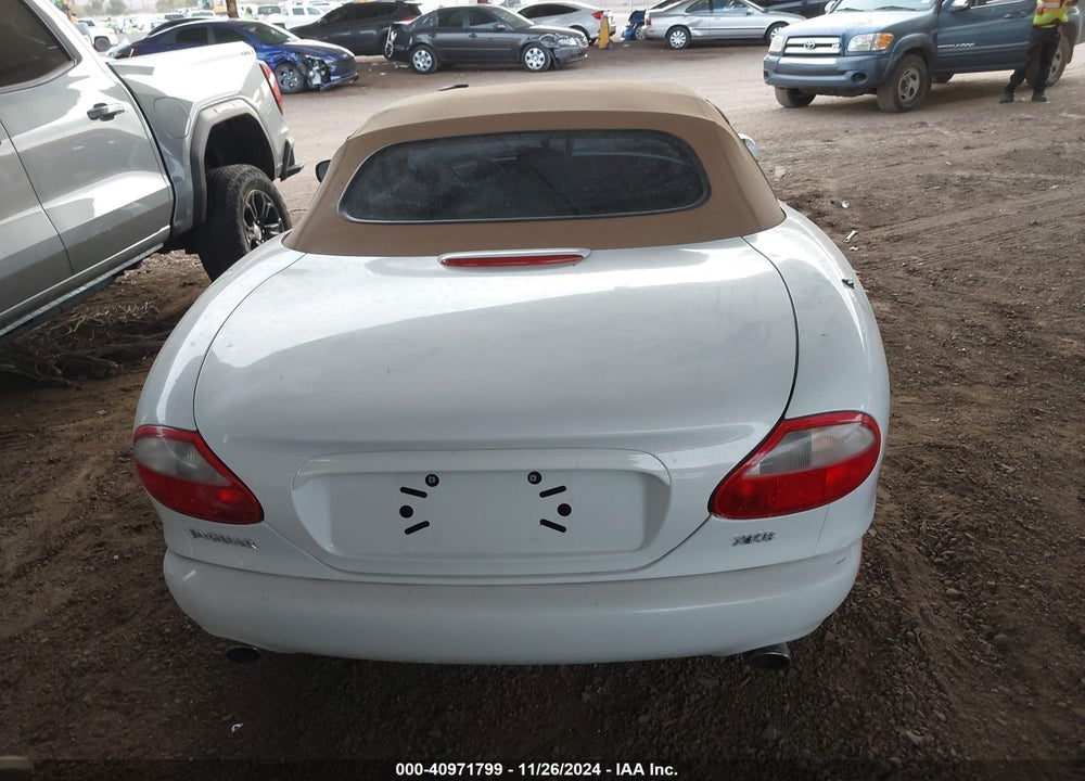 1999 JAGUAR XK8 VIN: SAJGX2040XC042686