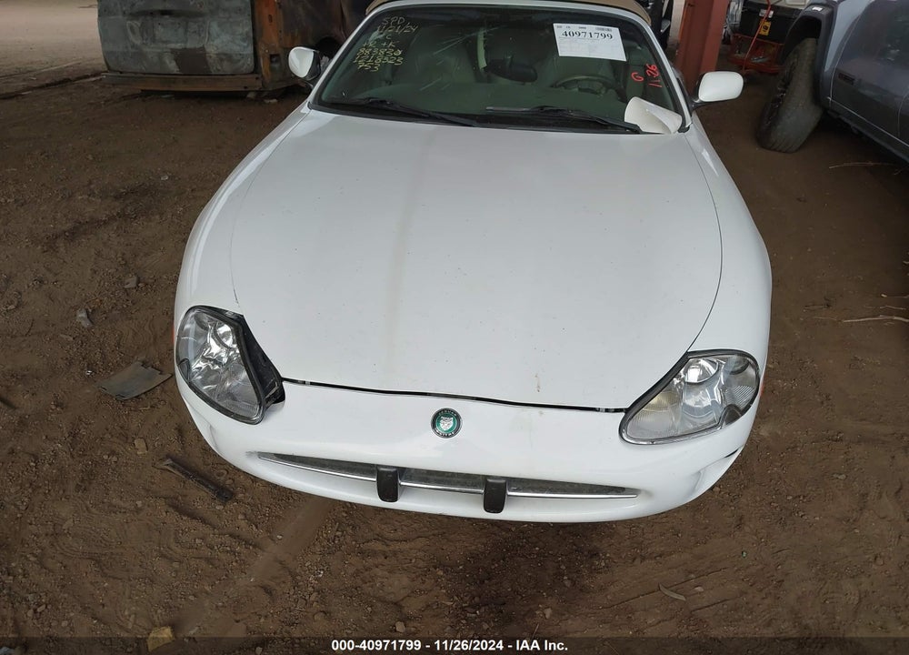 1999 JAGUAR XK8 VIN: SAJGX2040XC042686