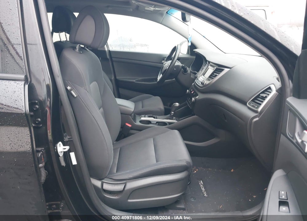2017 HYUNDAI TUCSON VALUE VIN: KM8J33A26HU559632