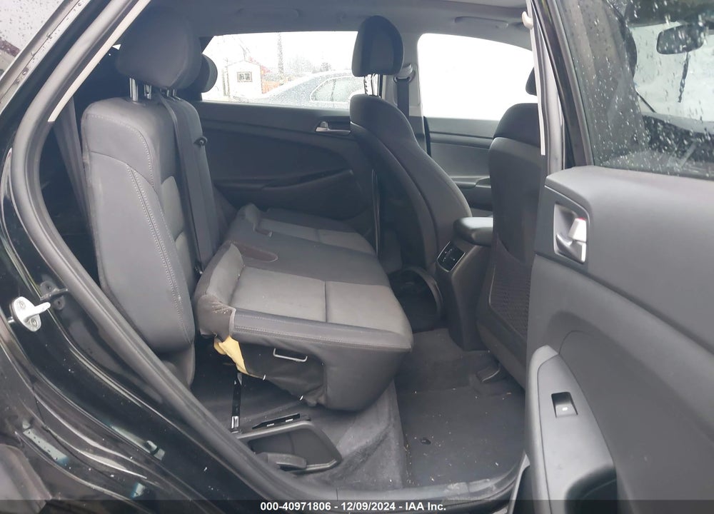 2017 HYUNDAI TUCSON VALUE VIN: KM8J33A26HU559632