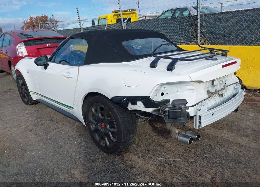 2020 FIAT 124 SPIDER VIN: JC1NFAEK7L0144490