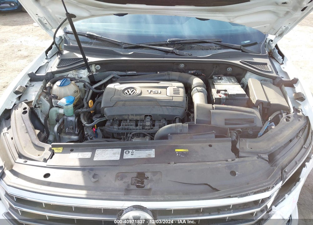 2016 VOLKSWAGEN PASSAT VIN: 1VWCT7A39GC068258