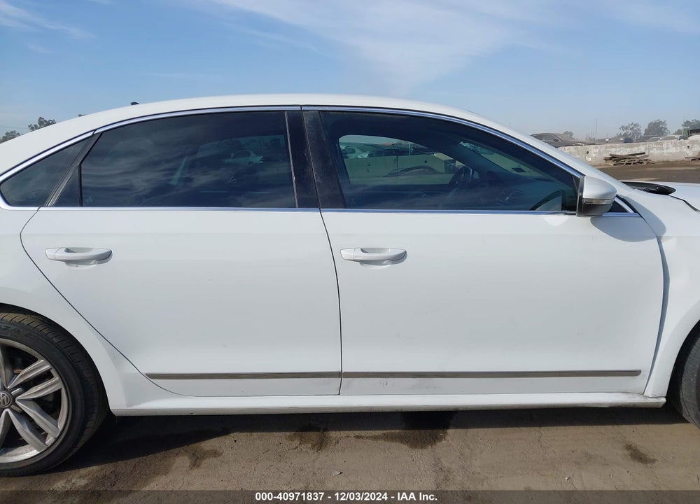 2016 VOLKSWAGEN PASSAT VIN: 1VWCT7A39GC068258