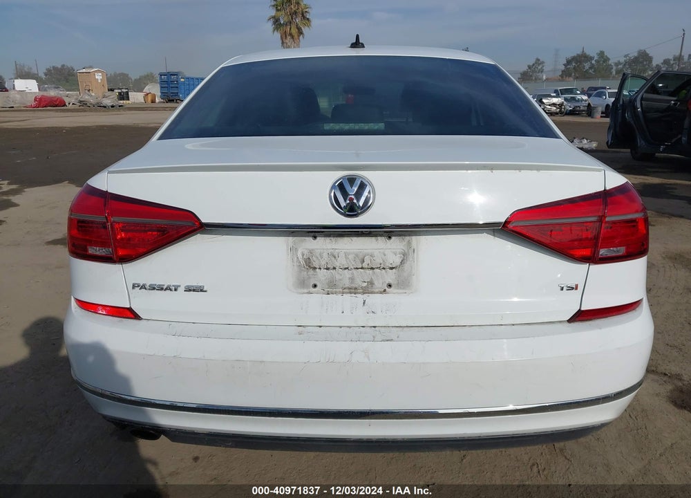 2016 VOLKSWAGEN PASSAT VIN: 1VWCT7A39GC068258