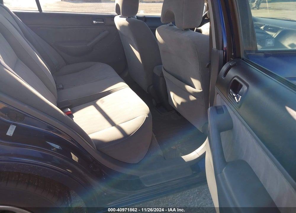 2005 HONDA CIVIC LX VIN: 2HGES16535H530282