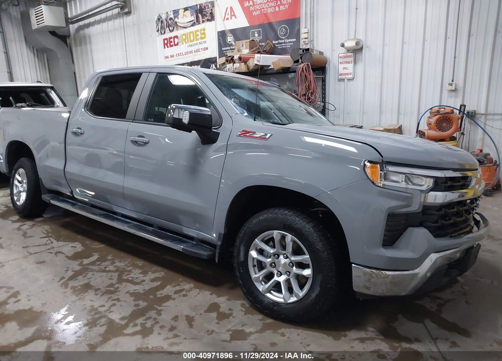 2024 CHEVROLET SILVERADO 1500 4WD STANDARD BED LT VIN: 1GCUDDED9RZ188969