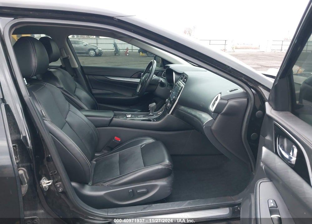 2017 NISSAN MAXIMA 3.5 SV VIN: 1N4AA6AP5HC368240