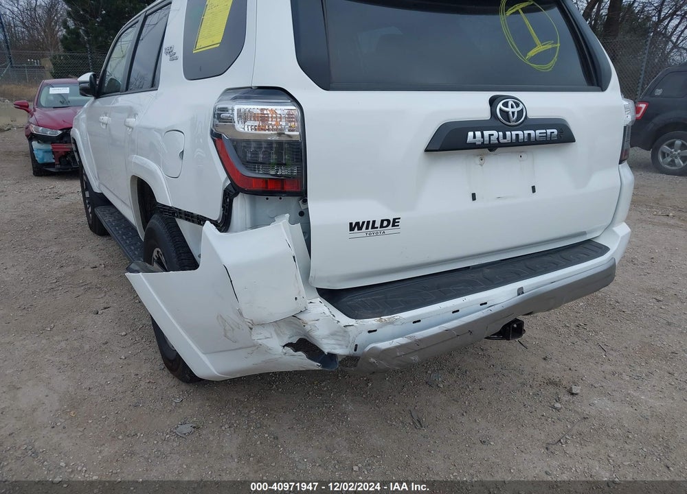 2023 TOYOTA 4RUNNER TRD OFF ROAD PREMIUM VIN: JTERU5JR2P6176833