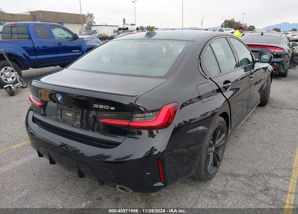 2023 BMW 3 SERIES 330E VIN: 3MW39FF0XP8D18556