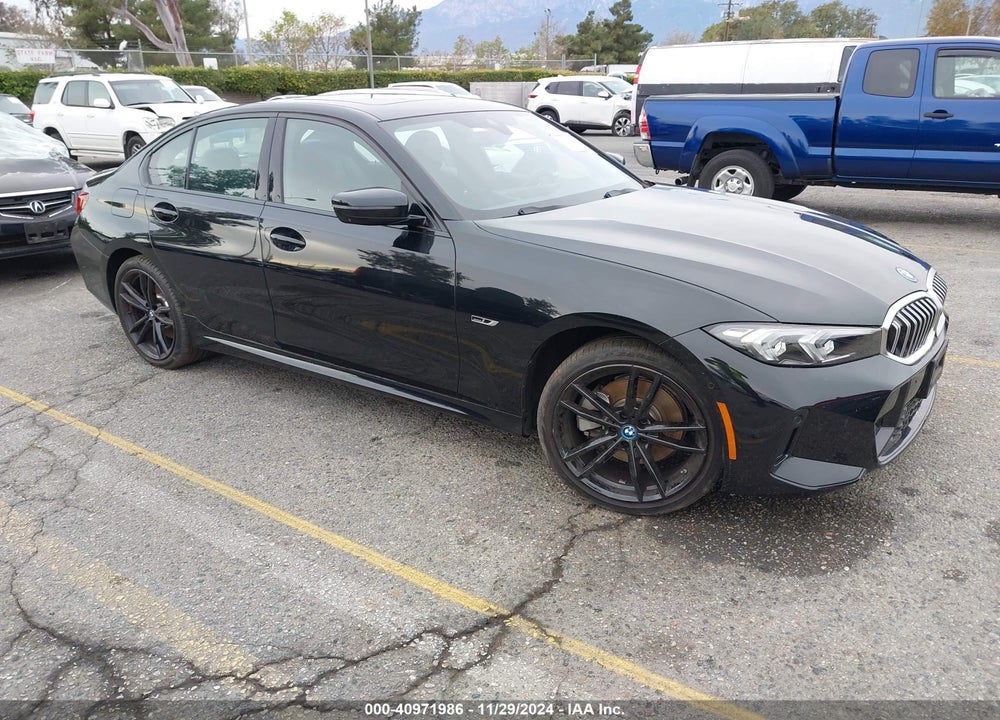 2023 BMW 3 SERIES 330E VIN: 3MW39FF0XP8D18556