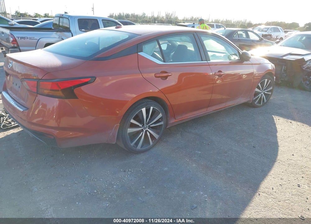 2021 NISSAN ALTIMA VIN: 1N4BL4CV8MN330305