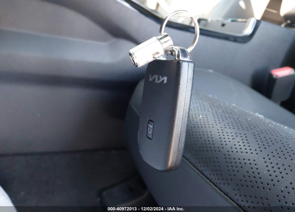 2023 KIA SORENTO SX VIN: 5XYRK4LF2PG238848