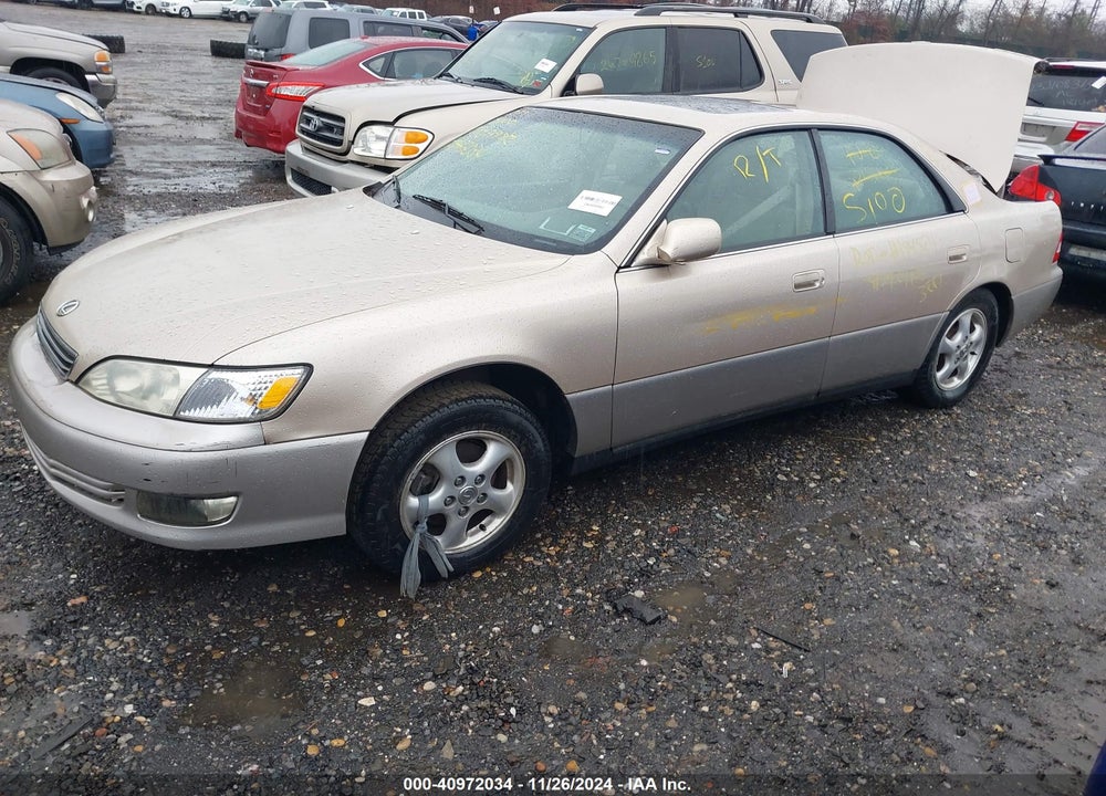 2000 LEXUS ES 300 VIN: JT8BF28G2Y5077860