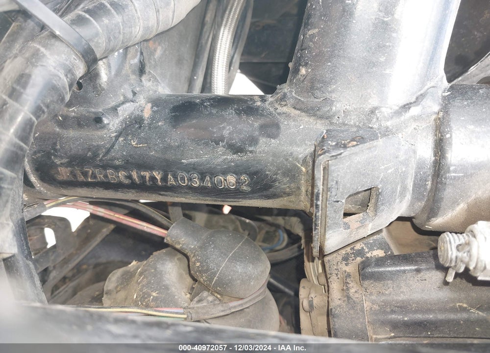 2000 KAWASAKI ZR1100 C VIN: JKAZRBC17YA034062