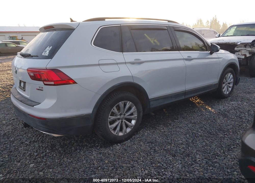 2018 VOLKSWAGEN TIGUAN 2.0T SE/2.0T SEL VIN: 3VV2B7AXXJM121562