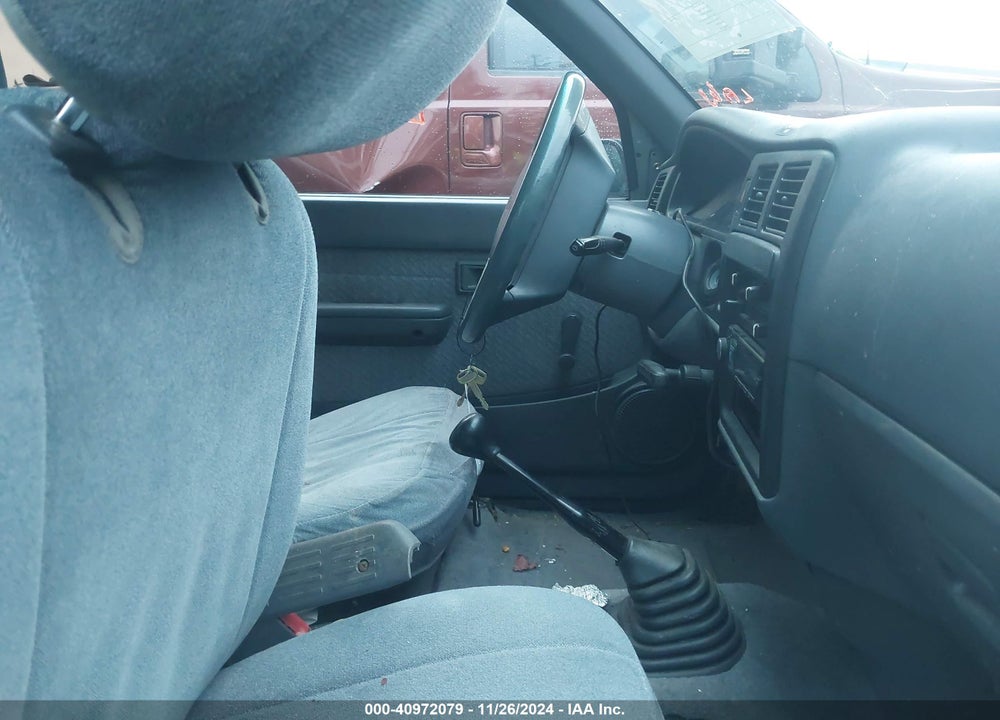 1996 TOYOTA TACOMA XTRACAB VIN: 4TAVL52N0TZ104695