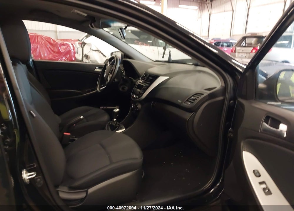 2016 HYUNDAI ACCENT VIN: KMHCU5AE9GU264843