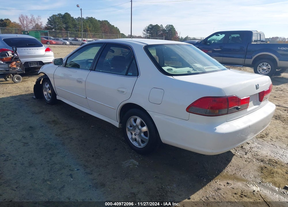 2001 HONDA ACCORD VIN: 1HGCG66811A039119