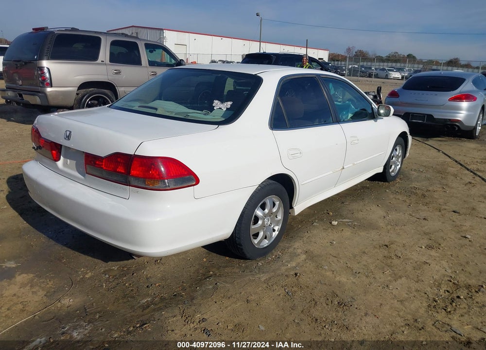 2001 HONDA ACCORD VIN: 1HGCG66811A039119
