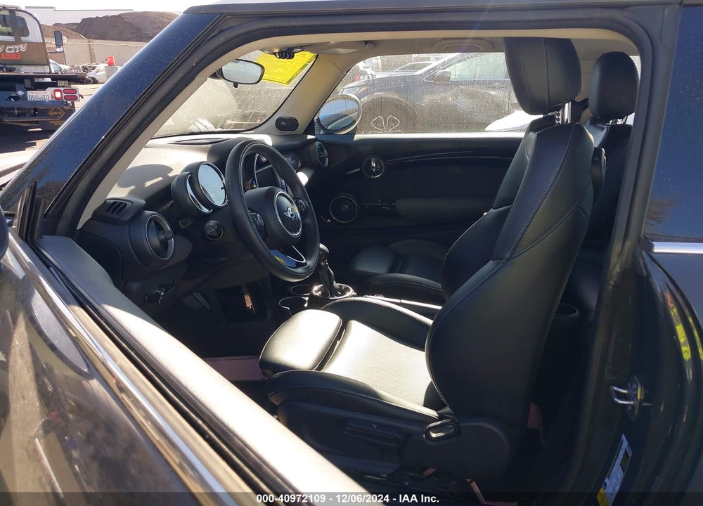 2015 MINI HARDTOP COOPER S VIN: WMWXP7C59F2A41671