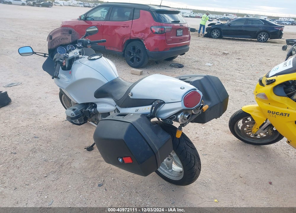 2001 BMW R1100 S VIN: WB10432A61ZB51823