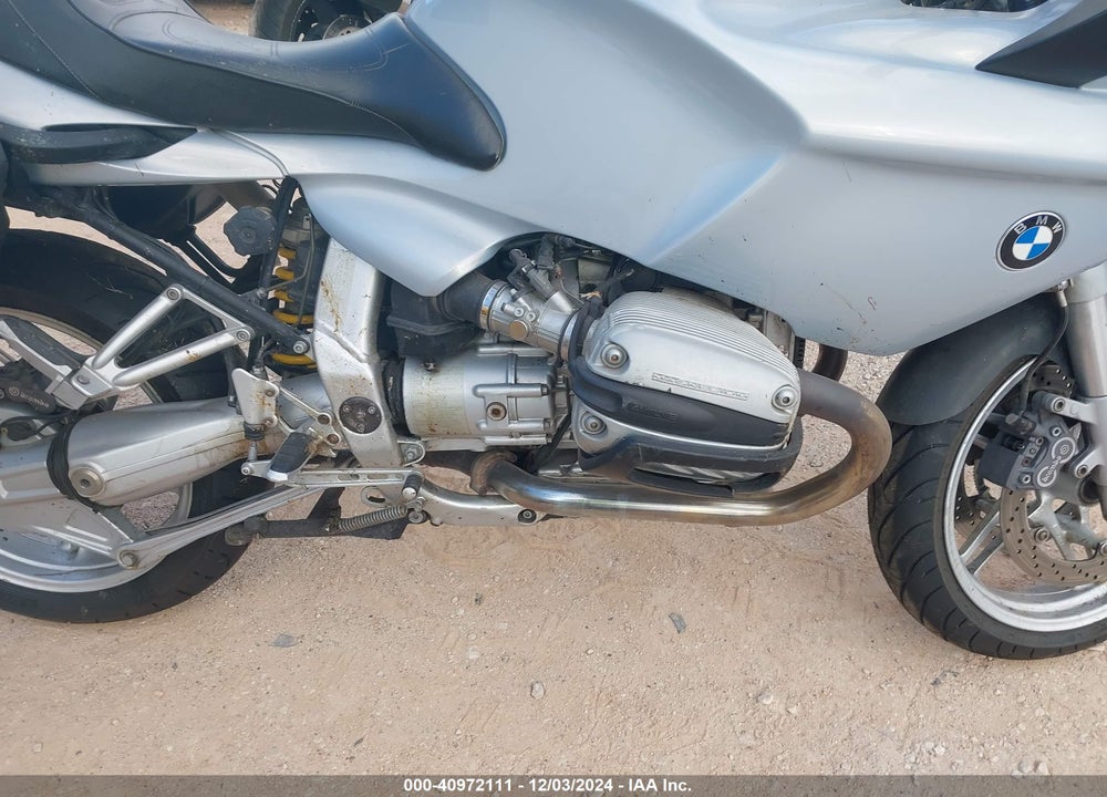 2001 BMW R1100 S VIN: WB10432A61ZB51823