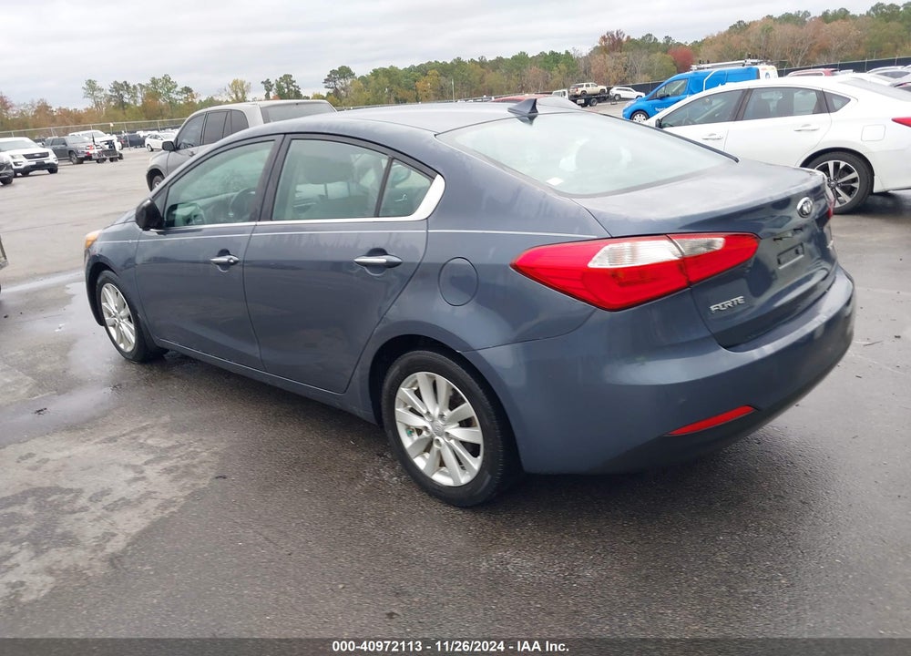 2015 KIA FORTE EX VIN: KNAFX4A88F5392946