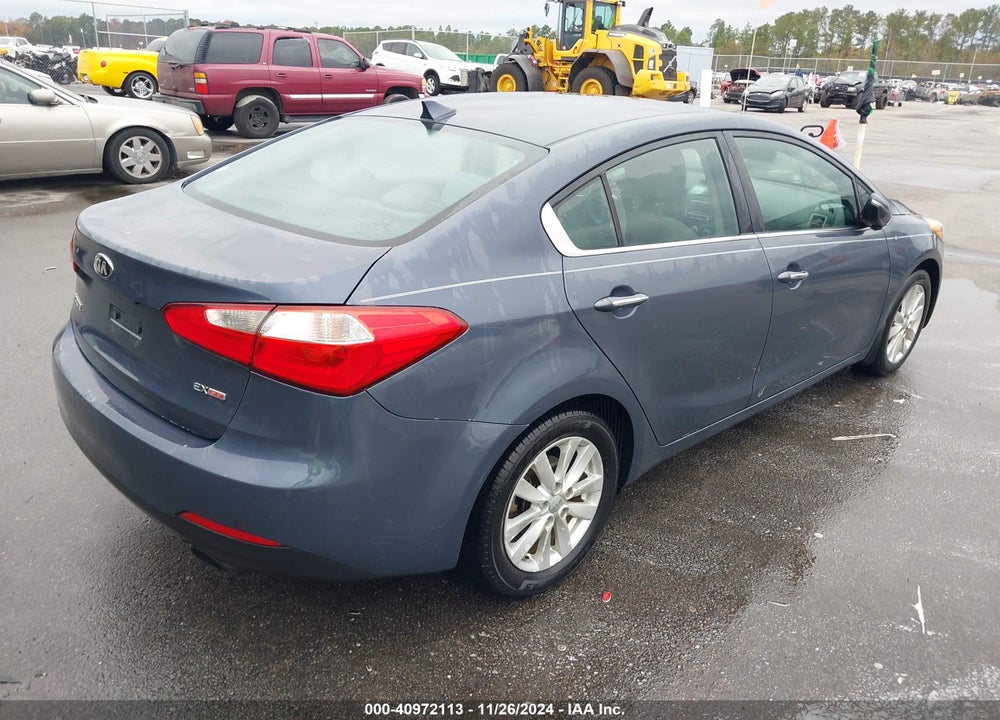 2015 KIA FORTE EX VIN: KNAFX4A88F5392946
